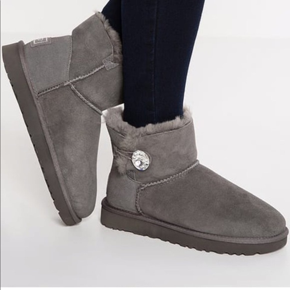 UGG Mini Crystal Button Gray Shortie Boots 6